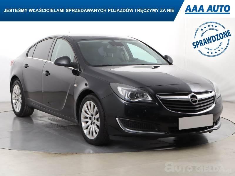 OPEL INSIGNIA