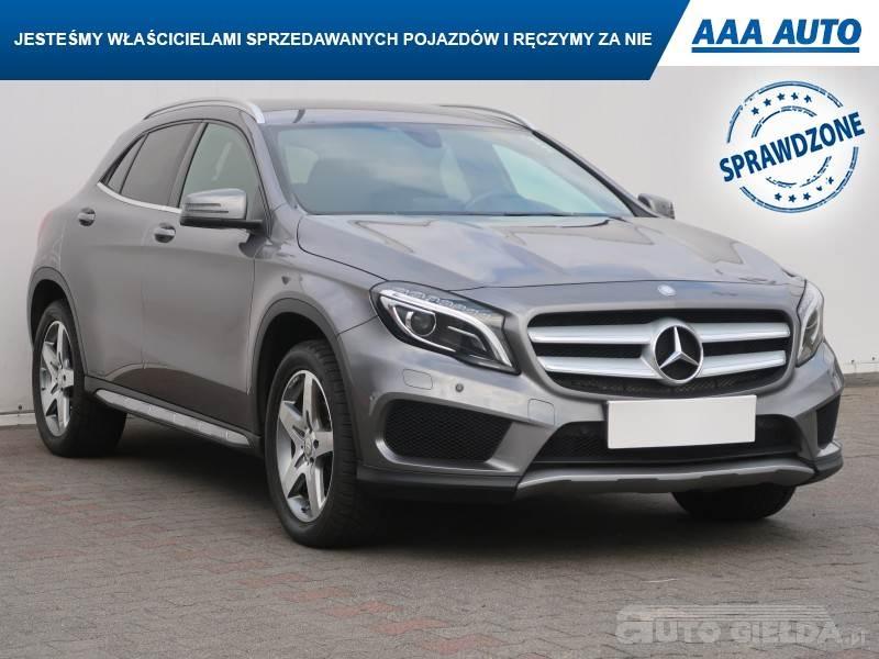 MERCEDES GLA