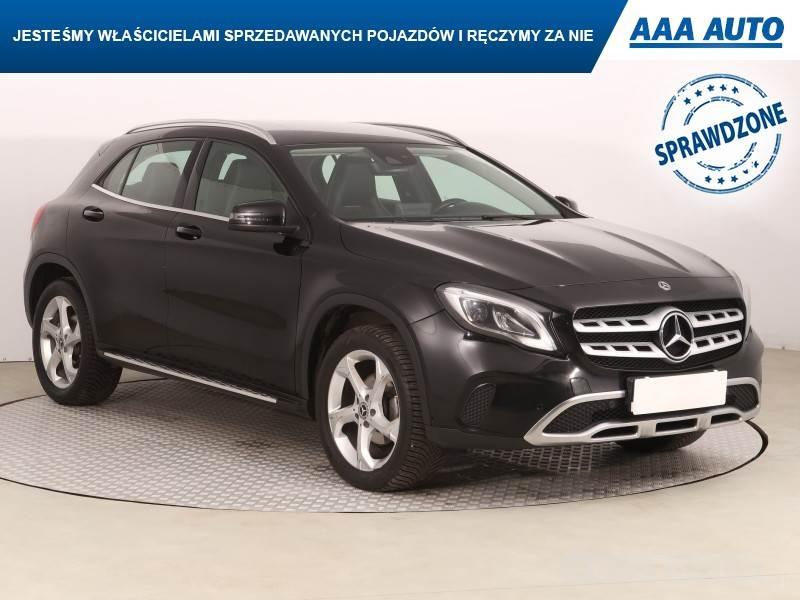 MERCEDES GLA