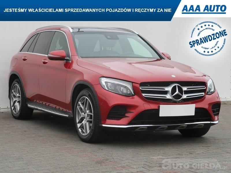 MERCEDES GLC