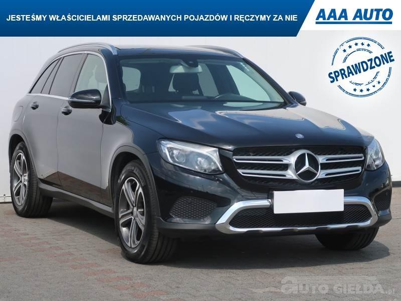 MERCEDES GLC