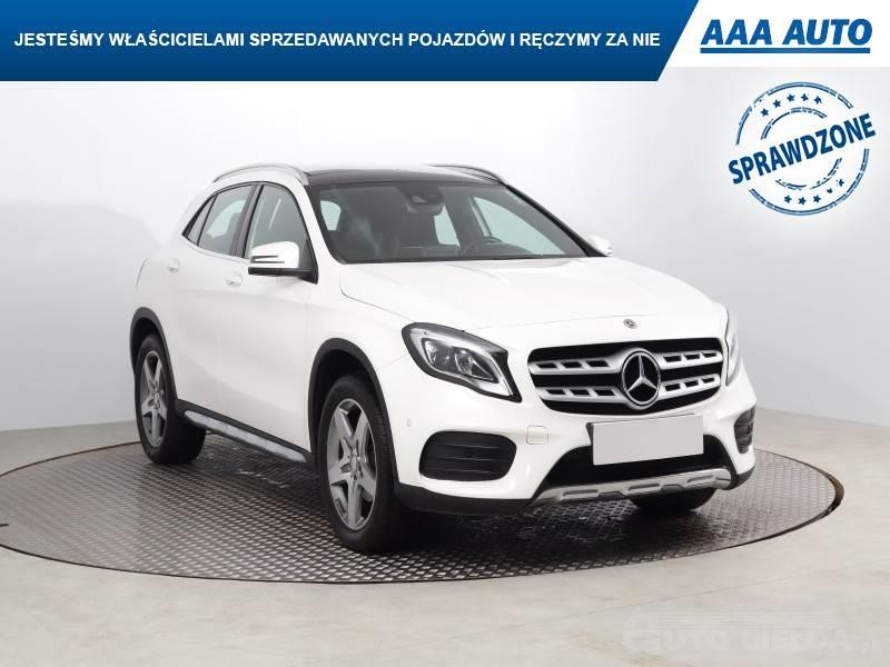 MERCEDES GLA