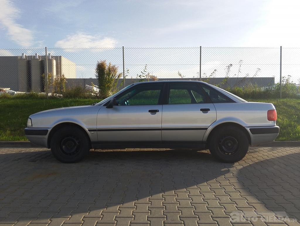 AUDI 80