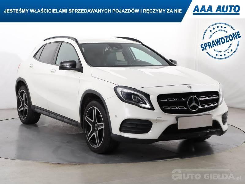 MERCEDES GLA