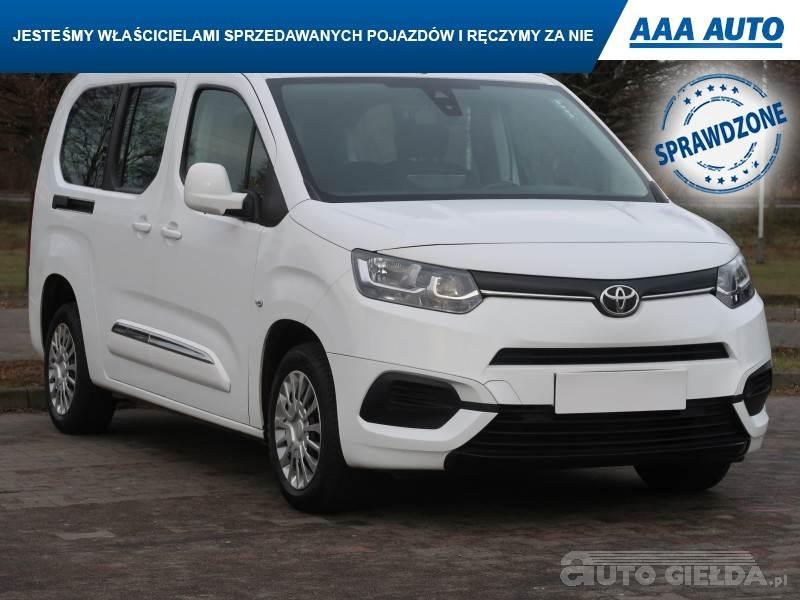 TOYOTA PROACE CITY VERSO