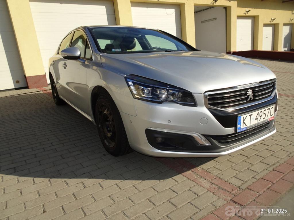 PEUGEOT 508 sedan (limuzyna)