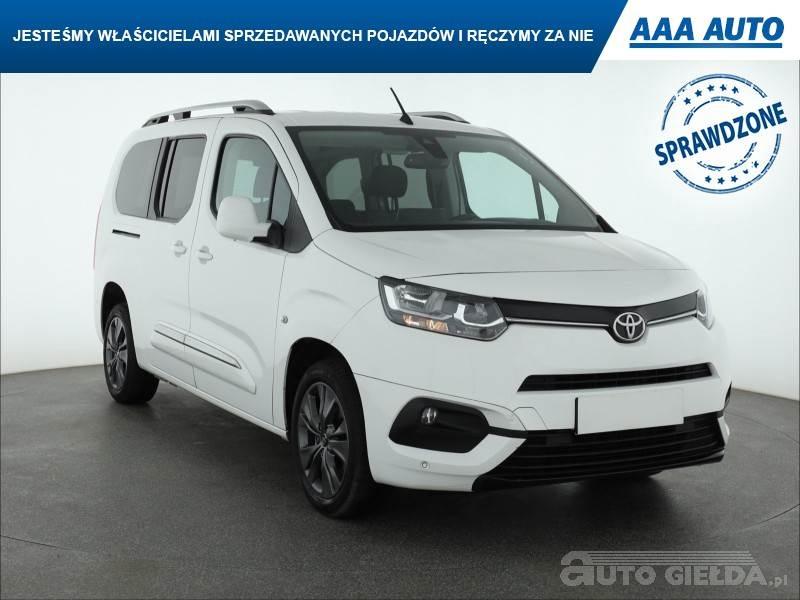 TOYOTA PROACE CITY VERSO